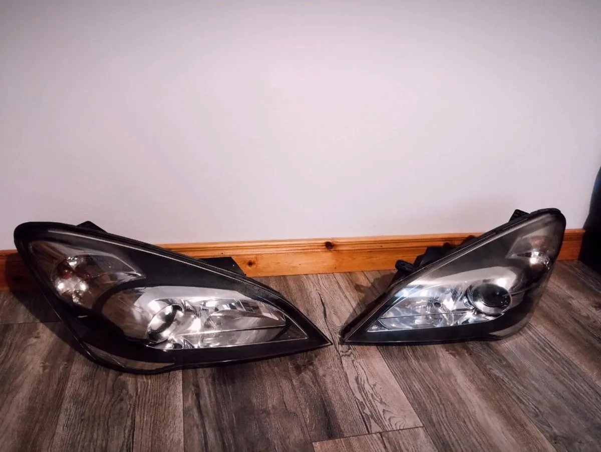 Headlights 2011 kia ceed 1.6 crdi - Image 2