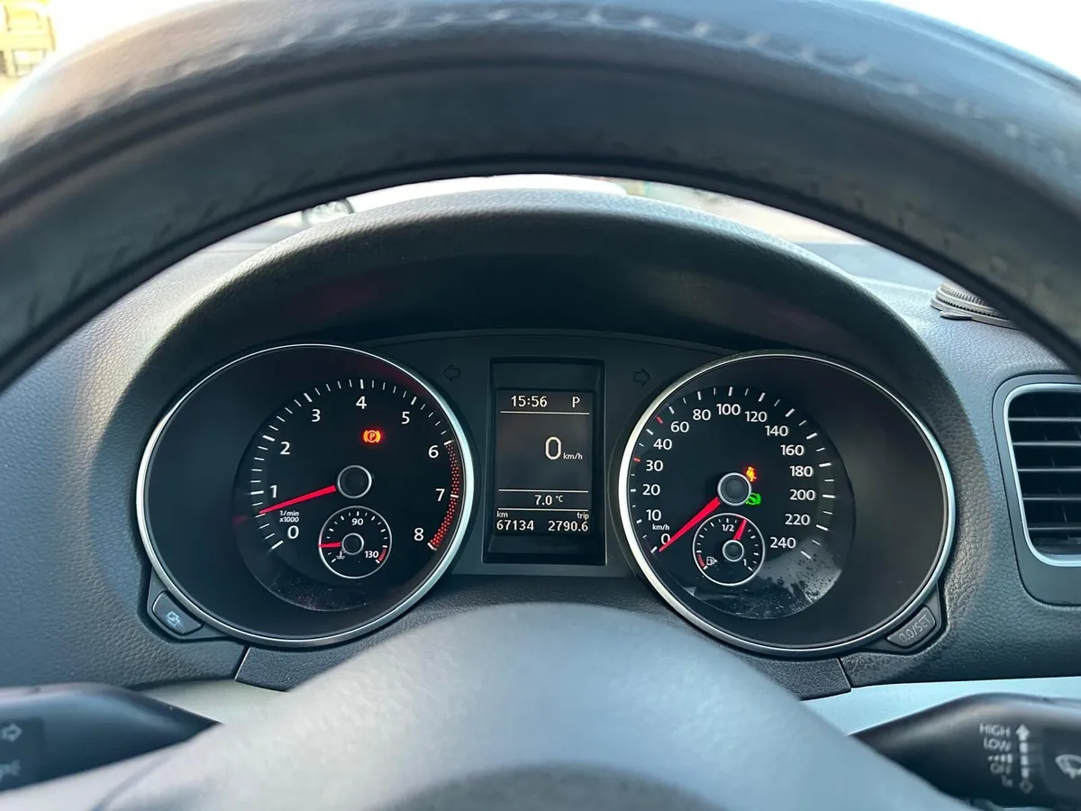 VW Golf 2012 Automatic TSI HIGH-LINE - Image 2