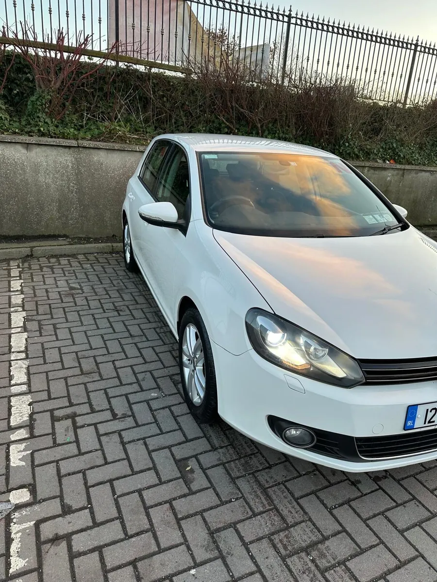 VW Golf 2012 Automatic TSI HIGH-LINE - Image 3