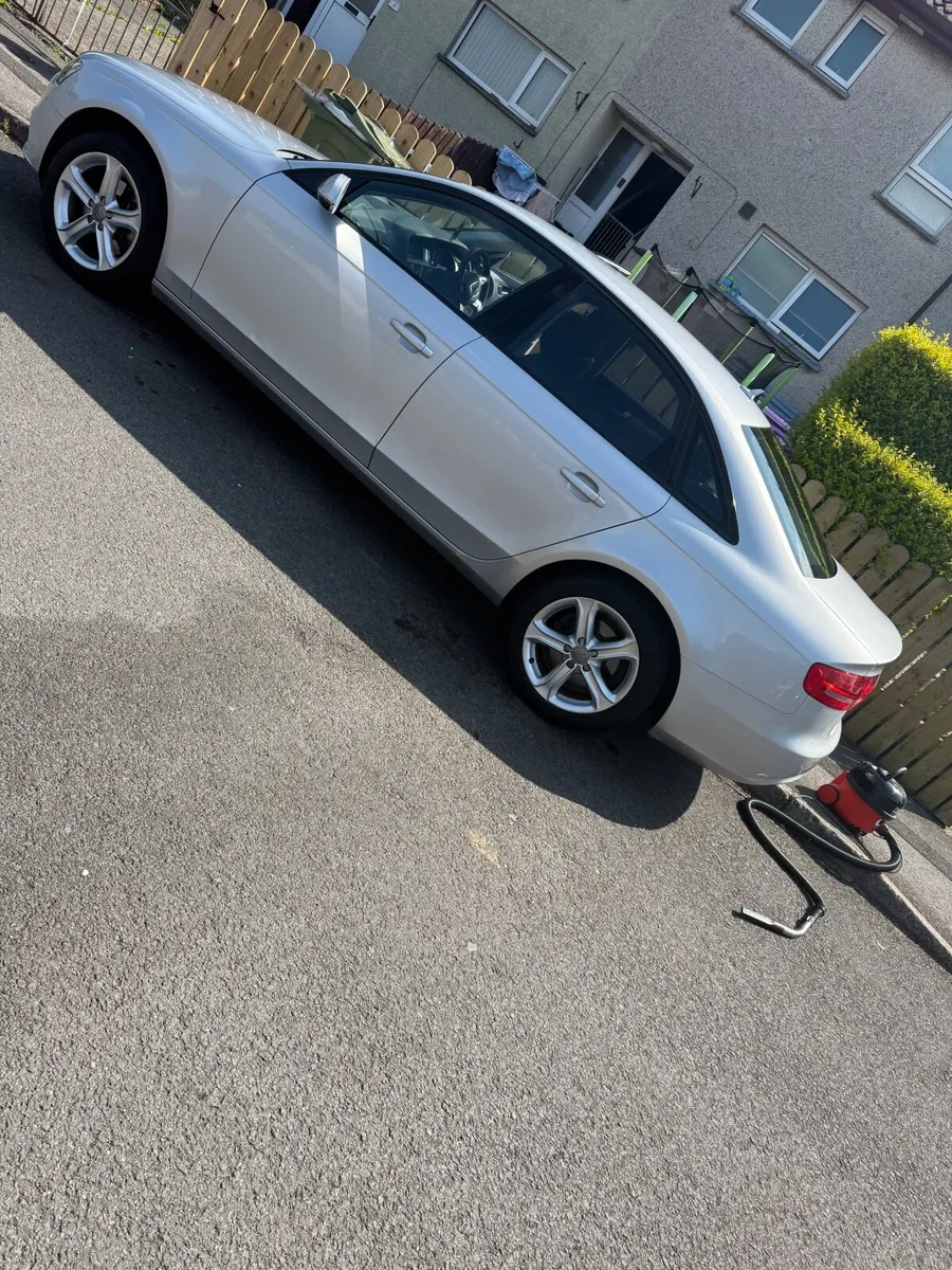 Audi A4 2013 - Image 1