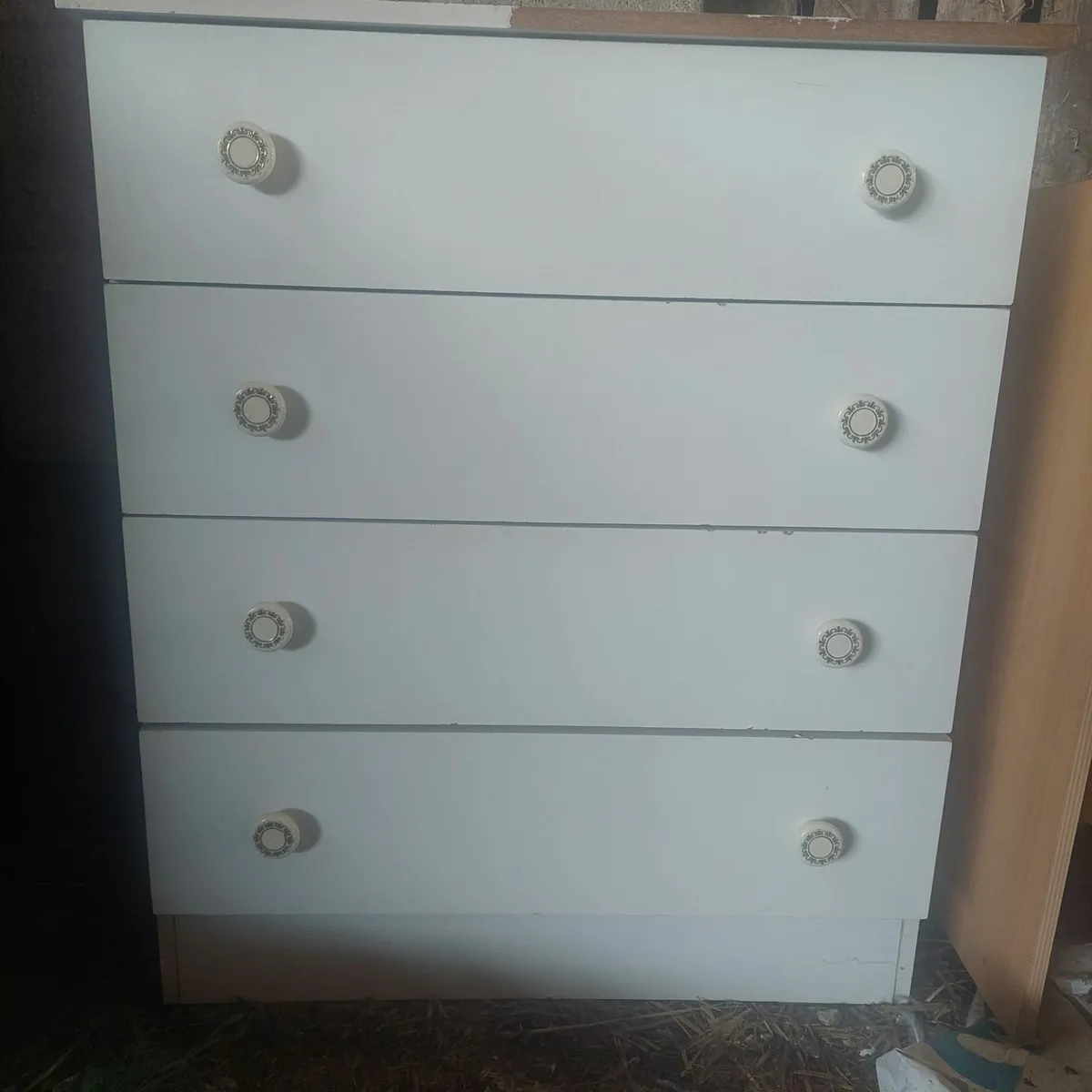 Chest of drawers - Image 1