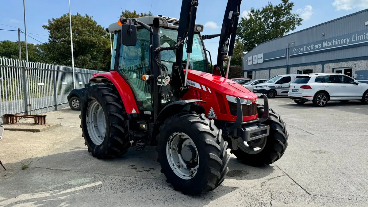 Massey  Ferguson 5610 - €50,813 + VAT - Image 2