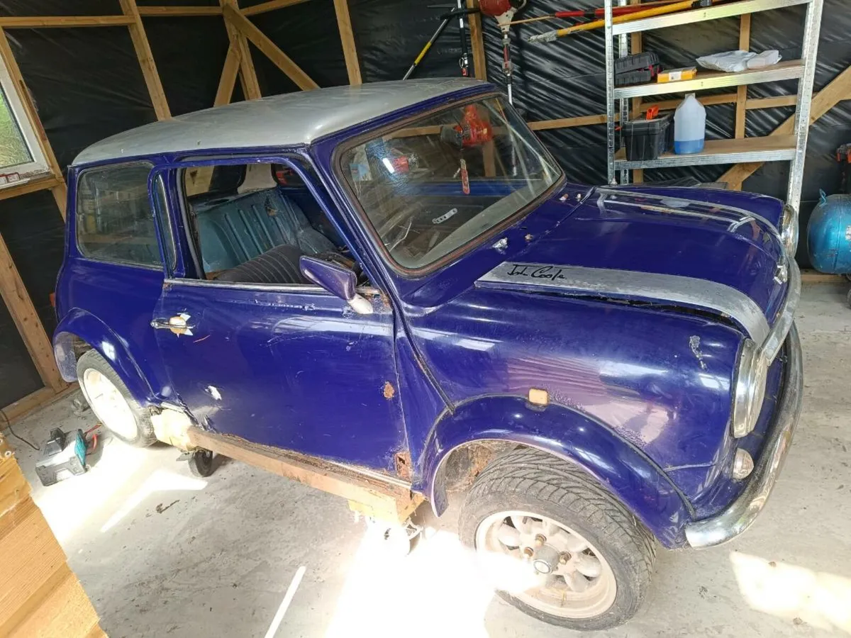 1982 Austin mini - Image 2