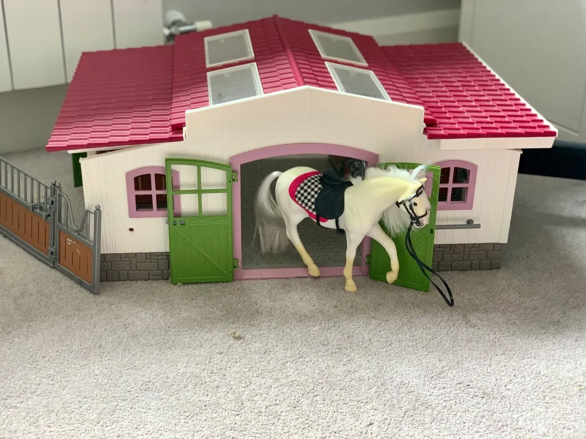 Toys - Image 3