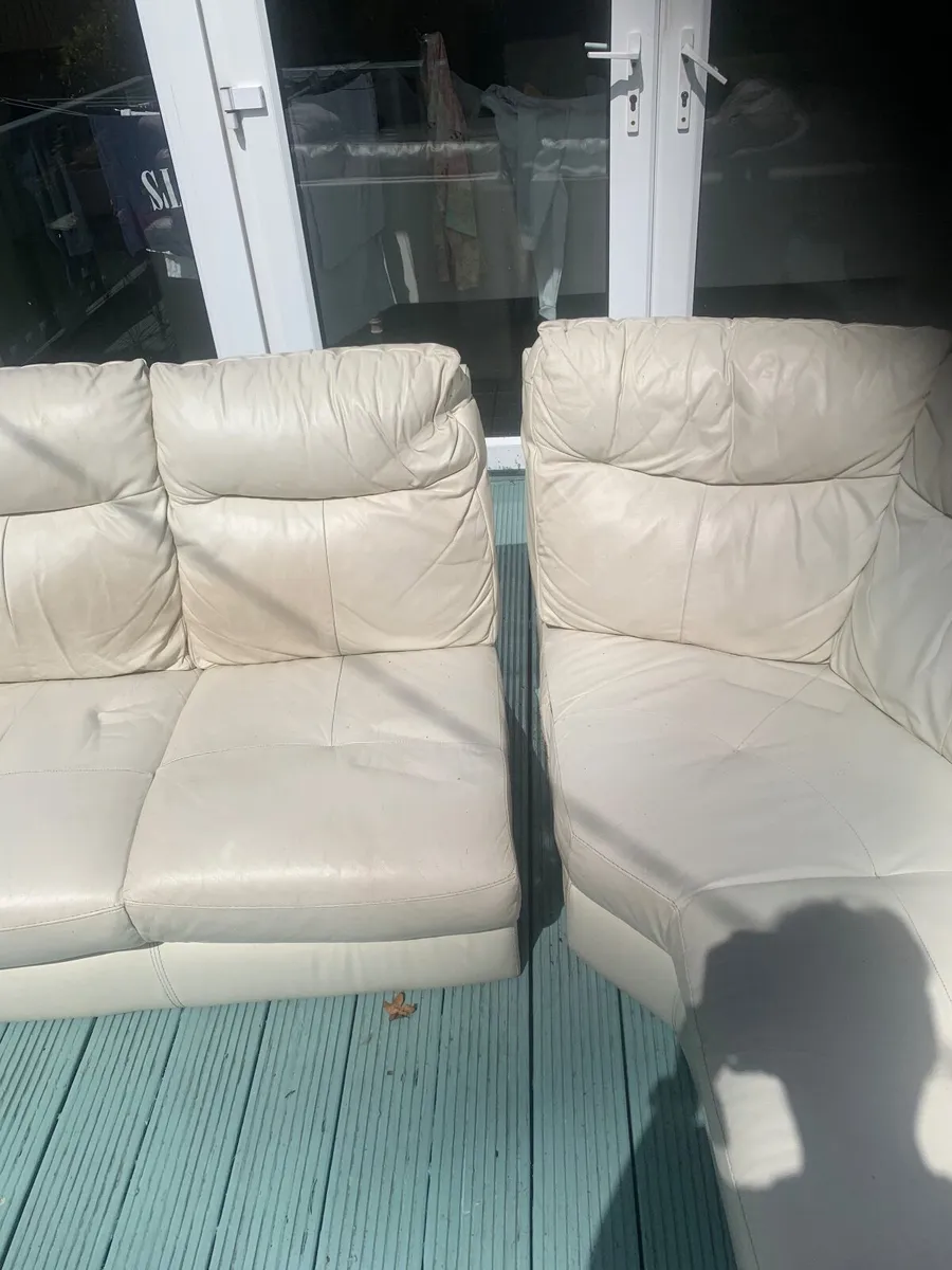 Leather corner Couch - Image 2
