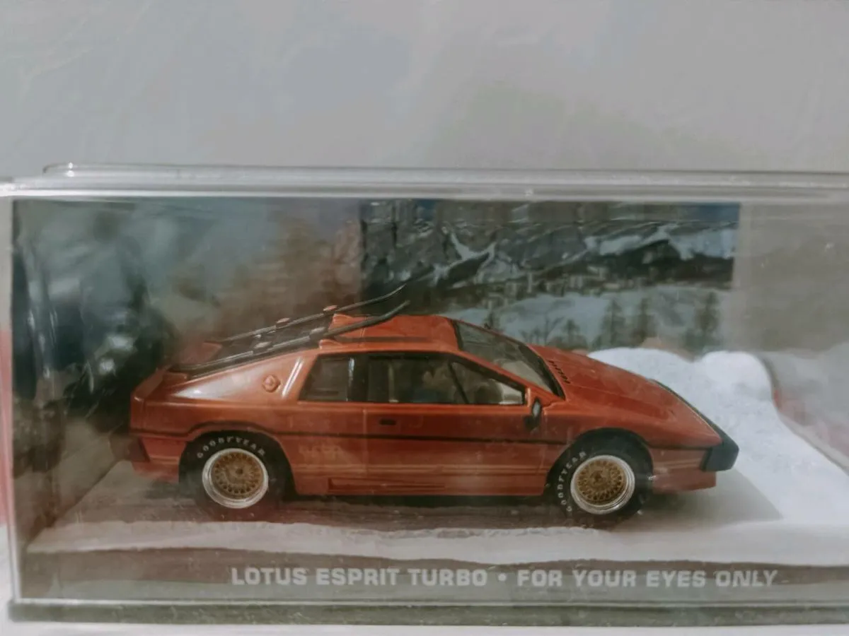 007 . model cars - Image 2
