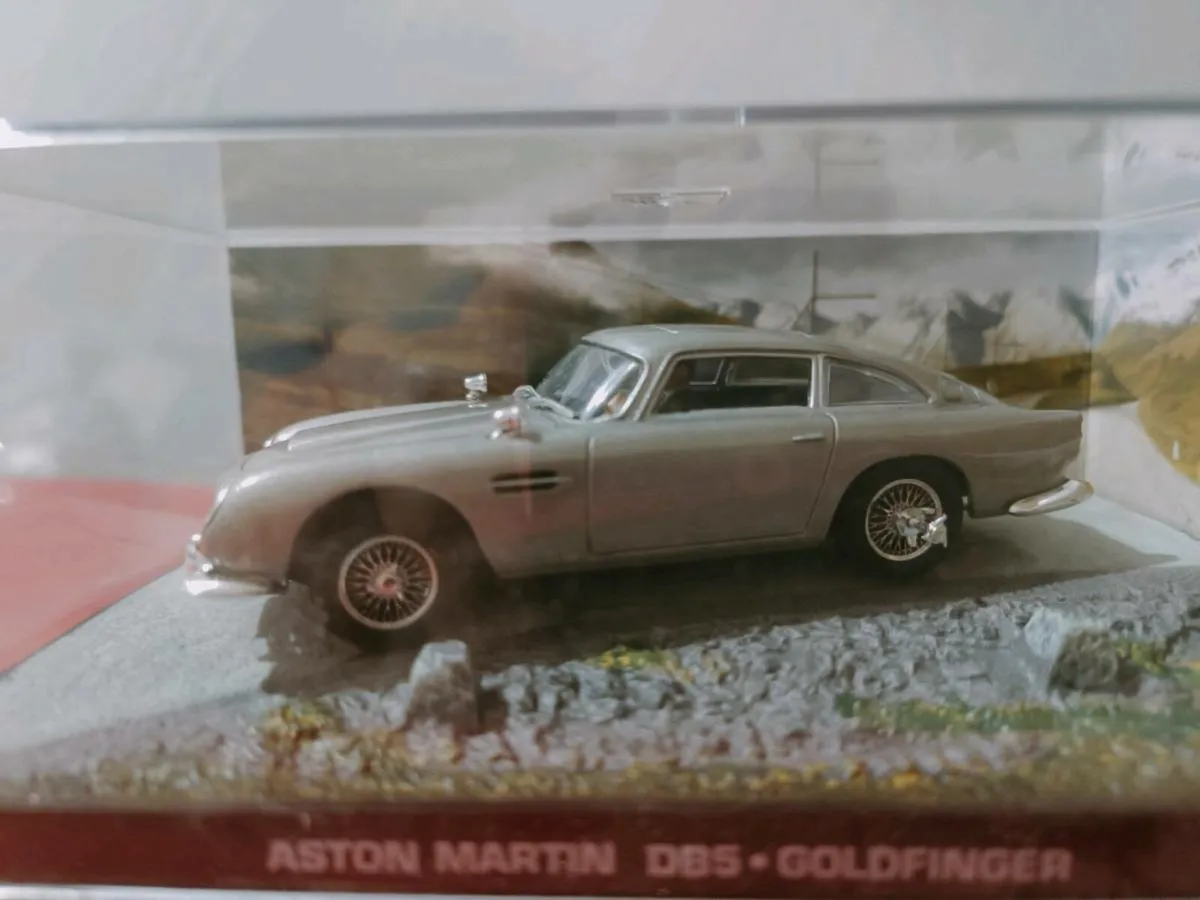 007 . model cars - Image 3