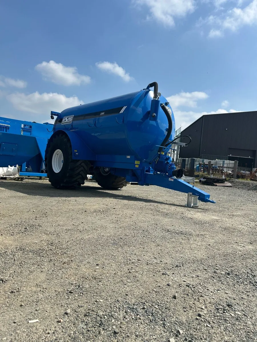 Hi spec slurry tanker - Image 3