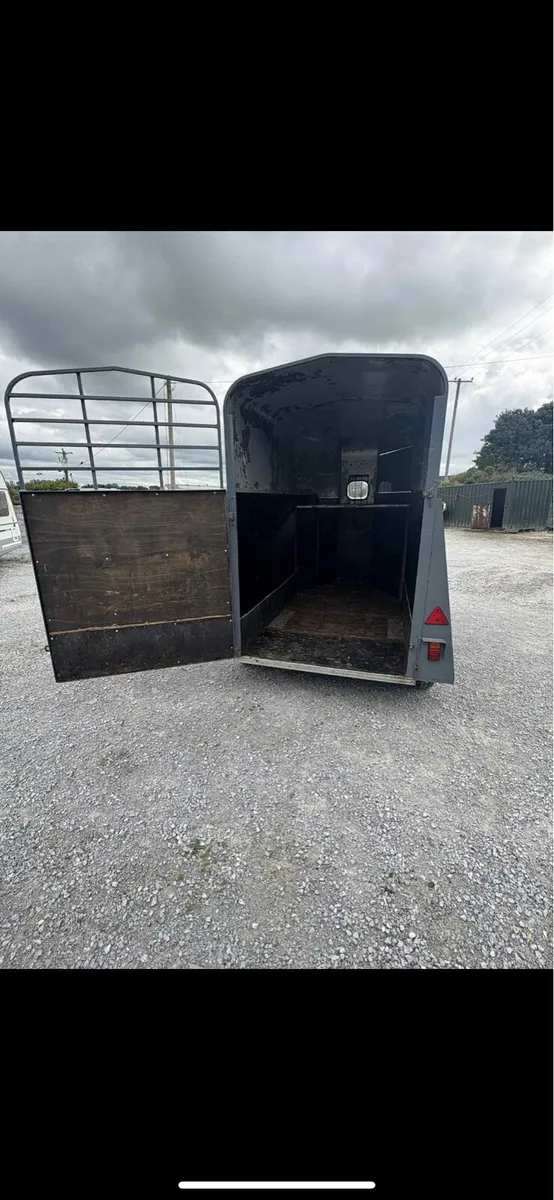 Horse box - Image 3