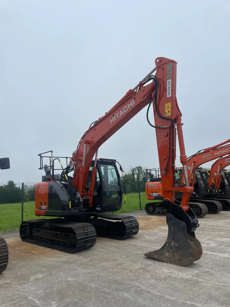 HITACHI ZX135-6 - Image 2