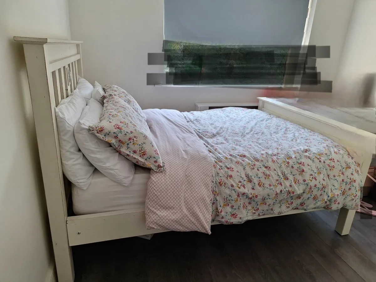 4ft 6" Standard Double Wooden Bed frame - Image 2