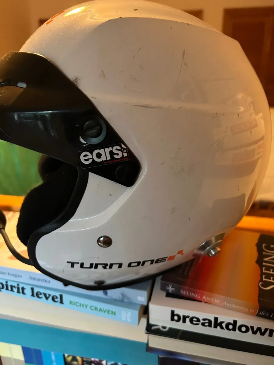 Rally helmet - Image 1