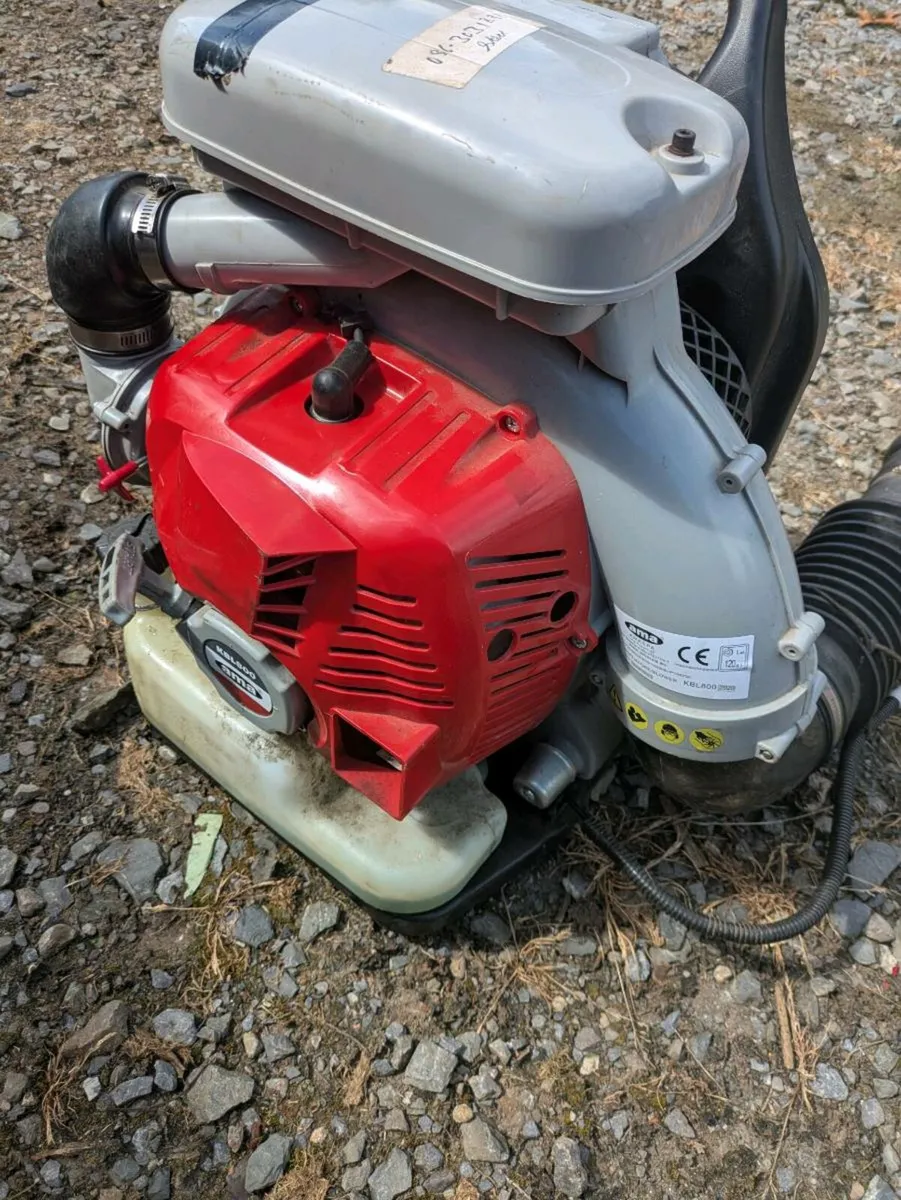 Leaf blower - Image 1