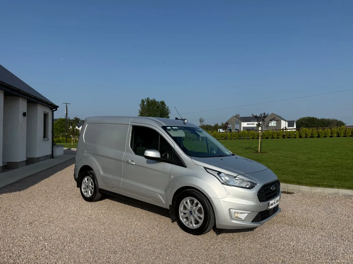 212 Ford Transit Connect LTD - Image 3