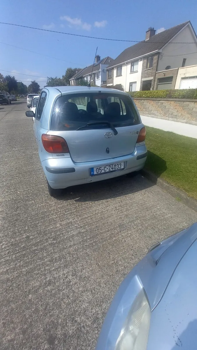 Toyota Yaris 2005 - Image 2