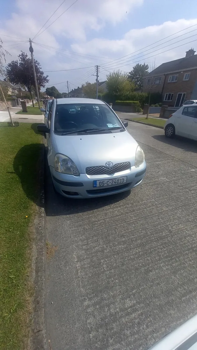 Toyota Yaris 2005 - Image 4
