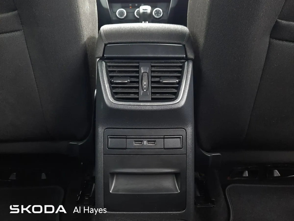 Skoda Octavia Ambition 1.0tsi 115HP - Image 4