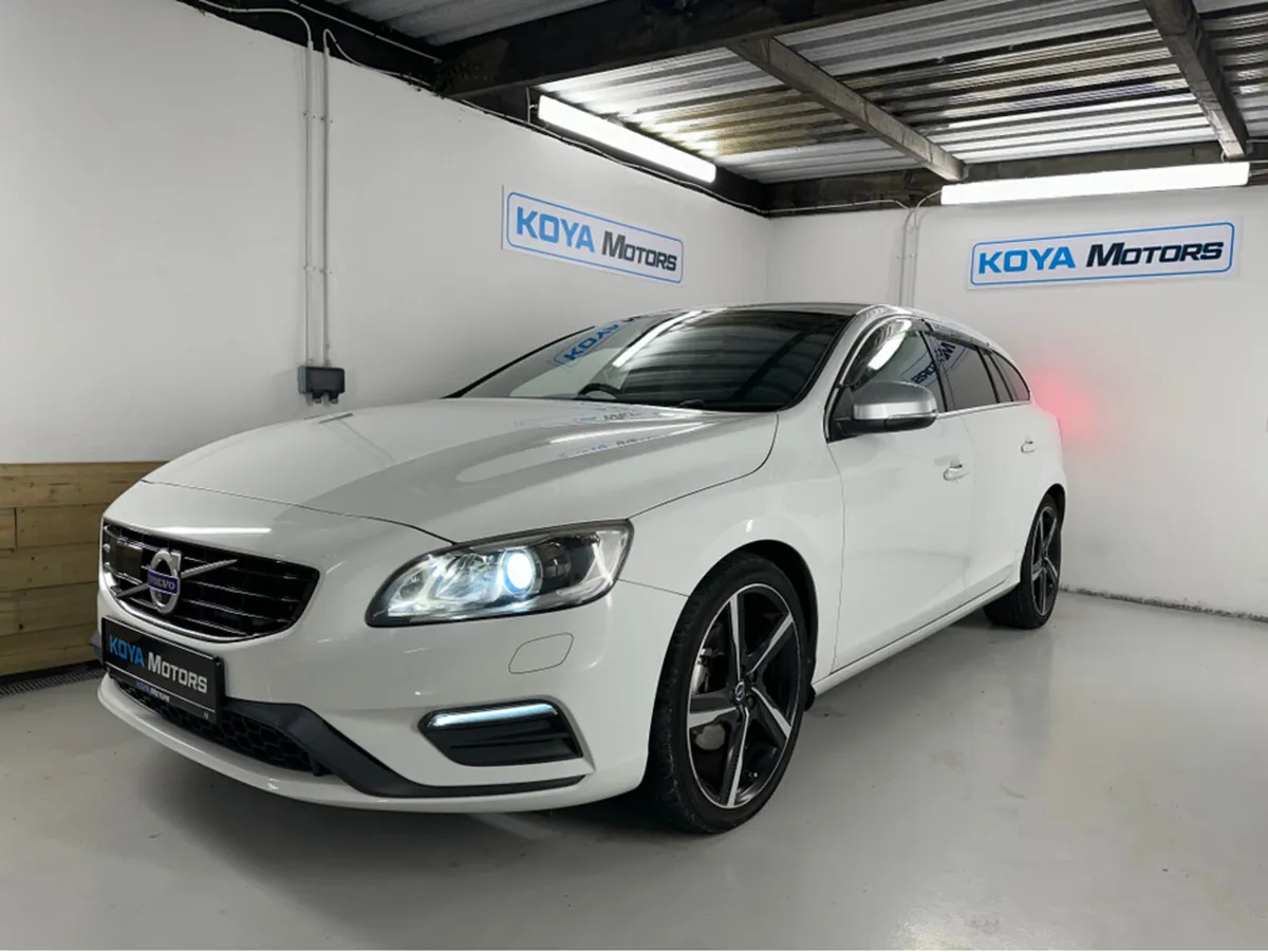 Volvo V60 2.0 D4 R-DESIGN DIESEL AUTO // FULL LEAT - Image 2