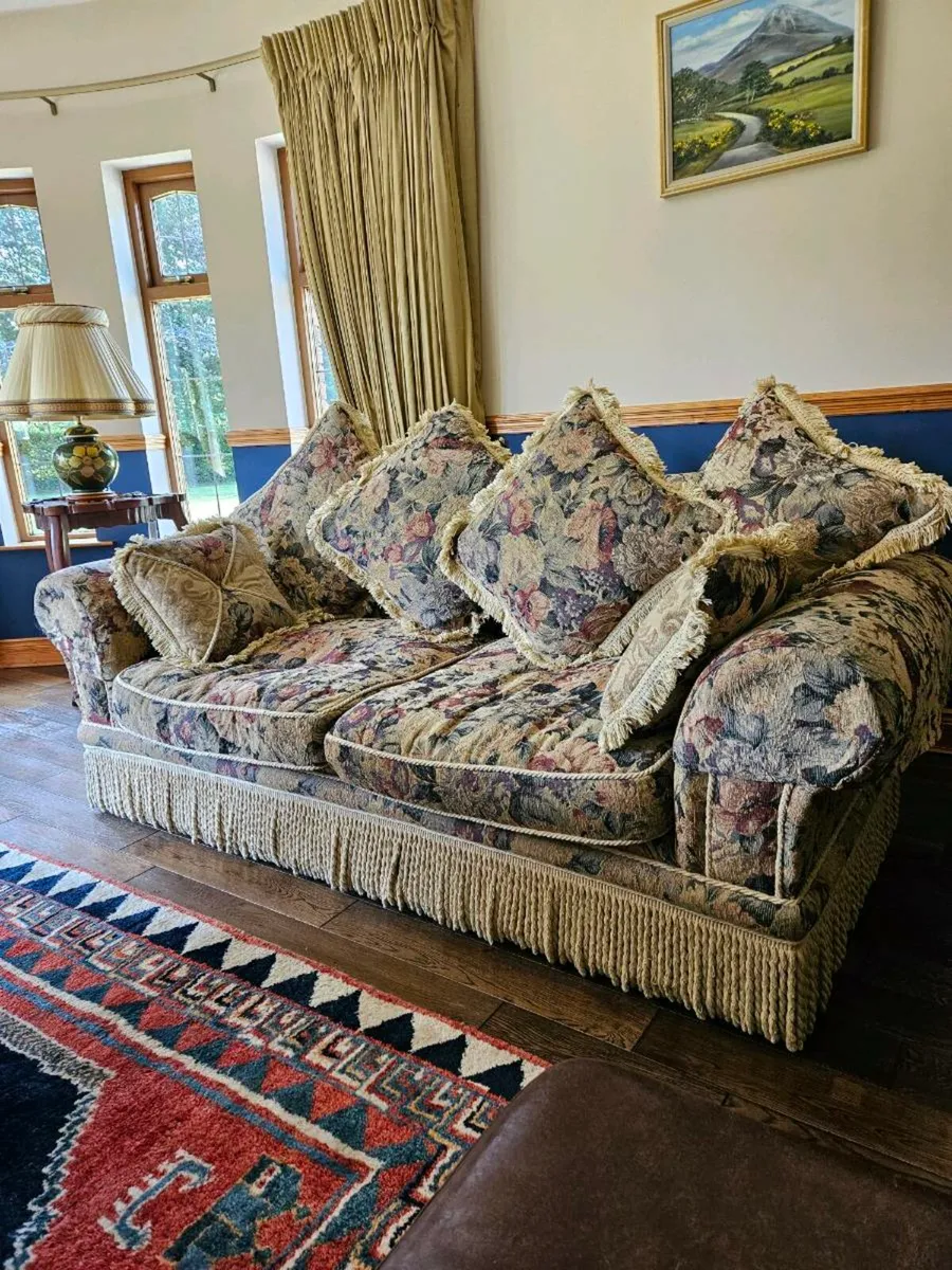 3 piece suite - Image 1