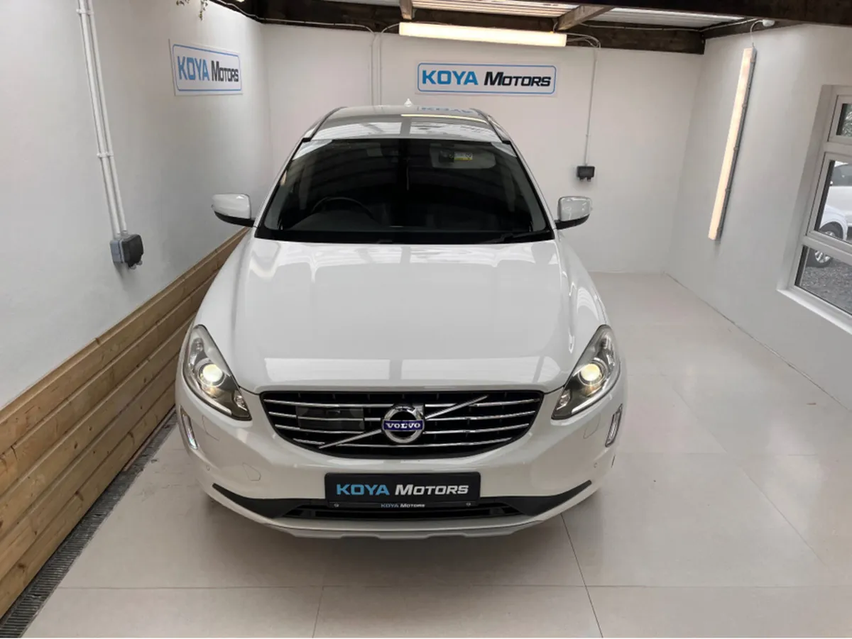 Volvo XC60 2.0 D4 DIESEL SE LUXURY PREMIUM AUTO // - Image 4