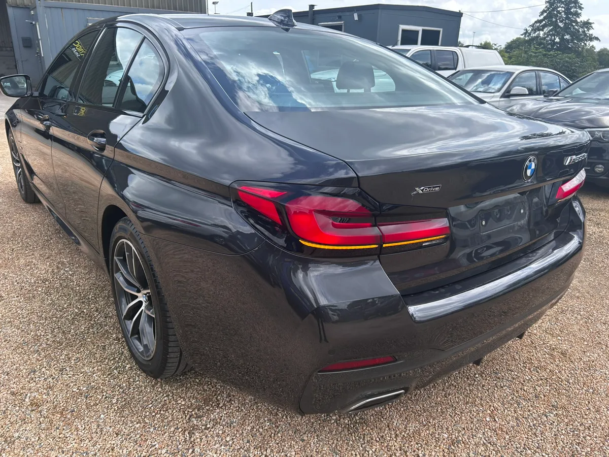 BMW 530E XDRIVE MSPORT - Image 4