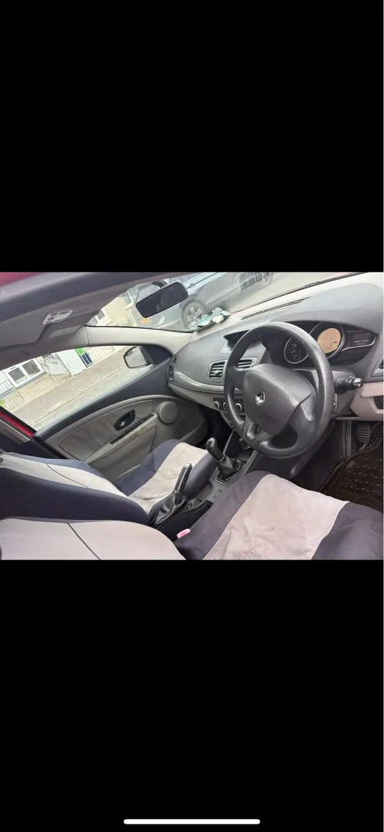 2011 renult Megane - Image 4