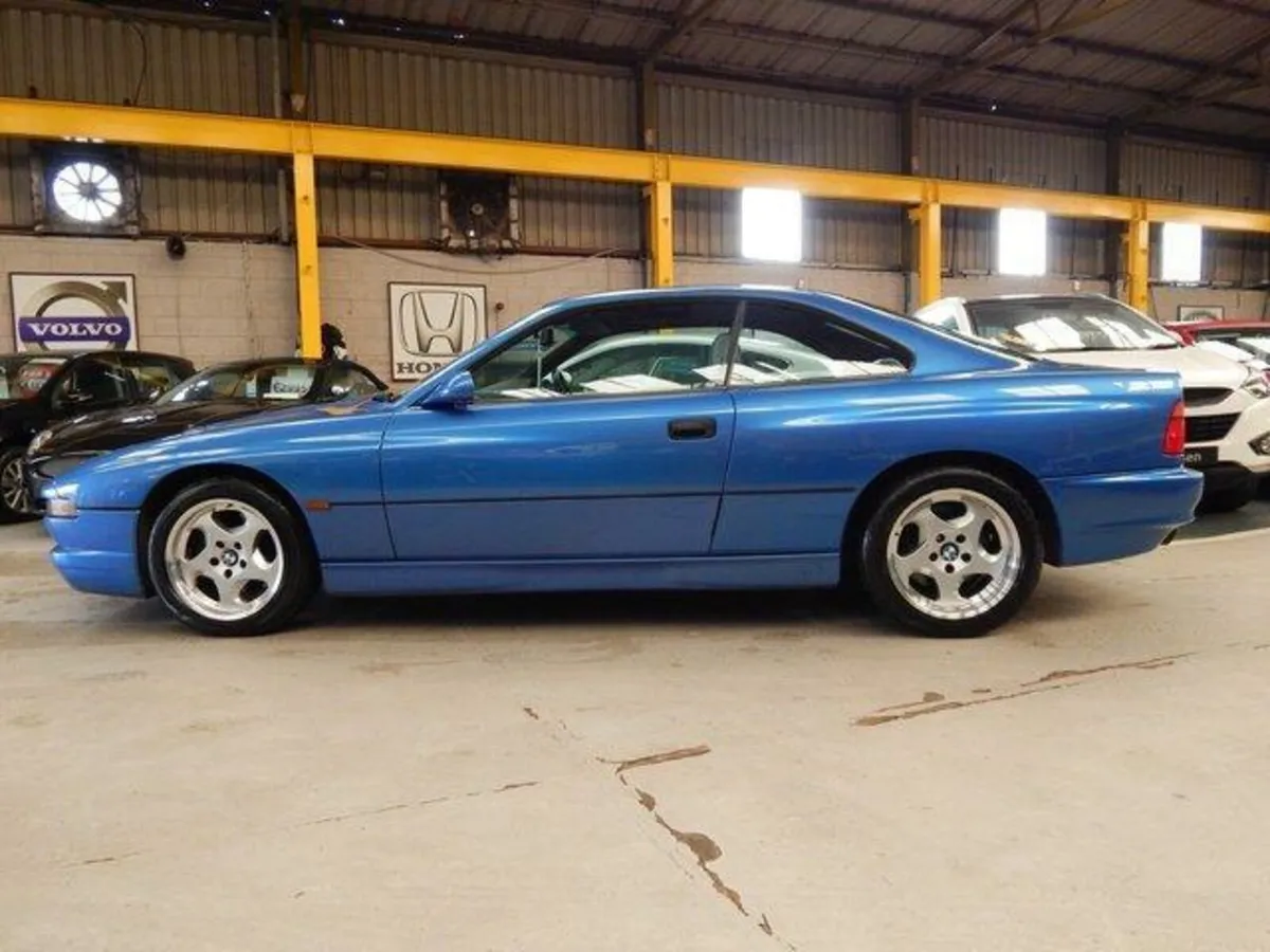 BMW 8-Series 840CI SPORT // SUNROOF // ADJUSTABLE - Image 3