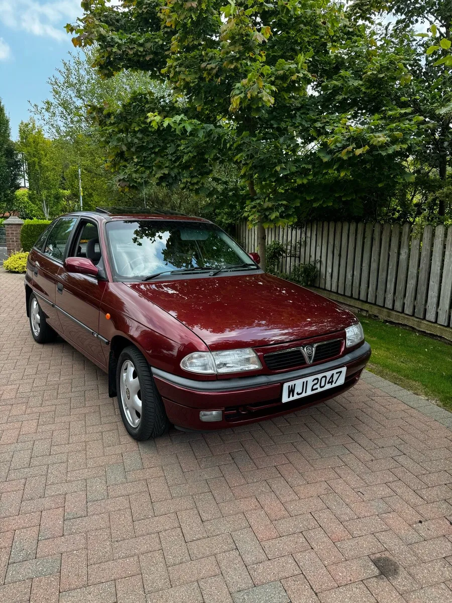 Car - Image 1
