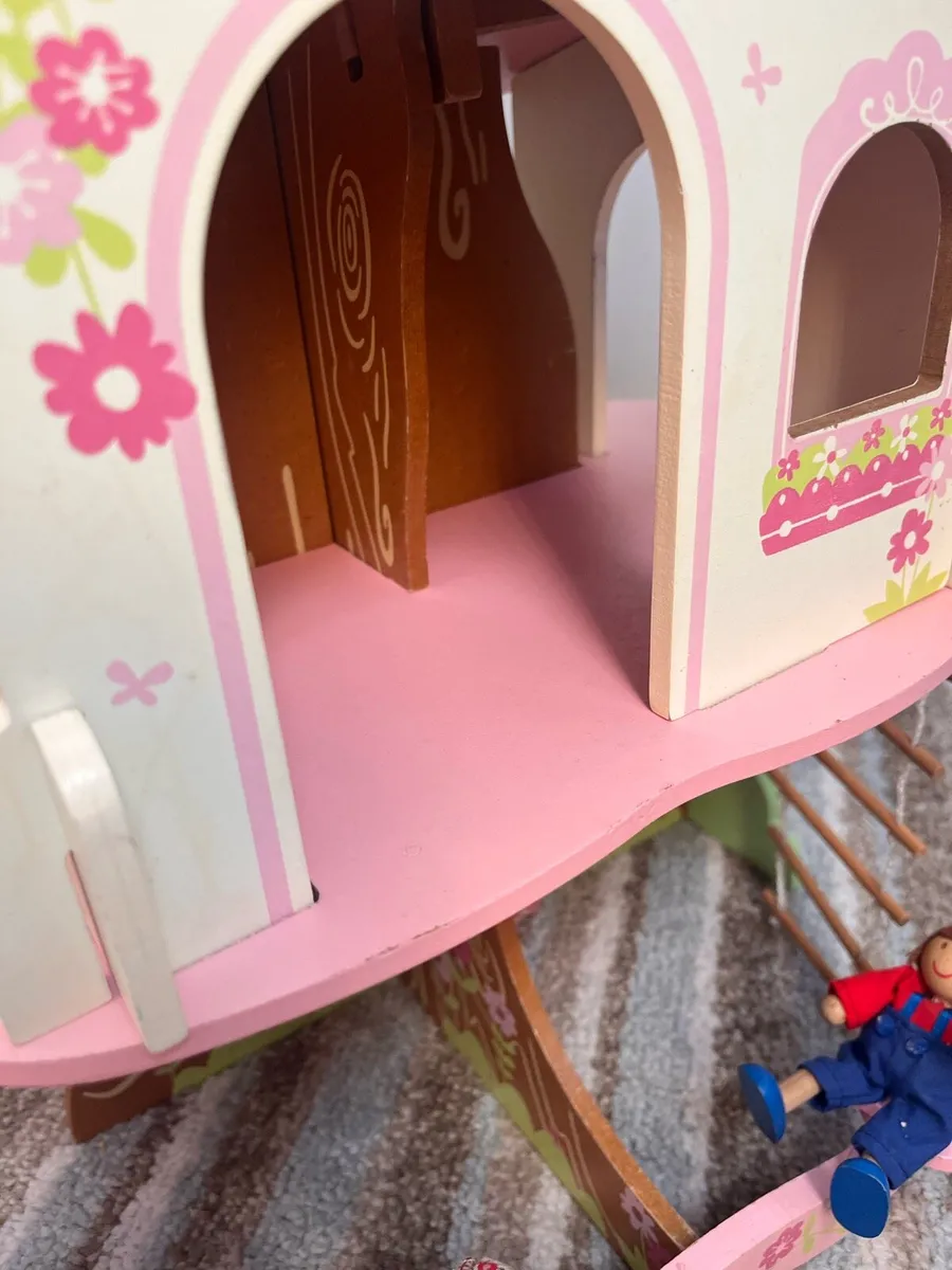 Early learning centre tree house - Image 3