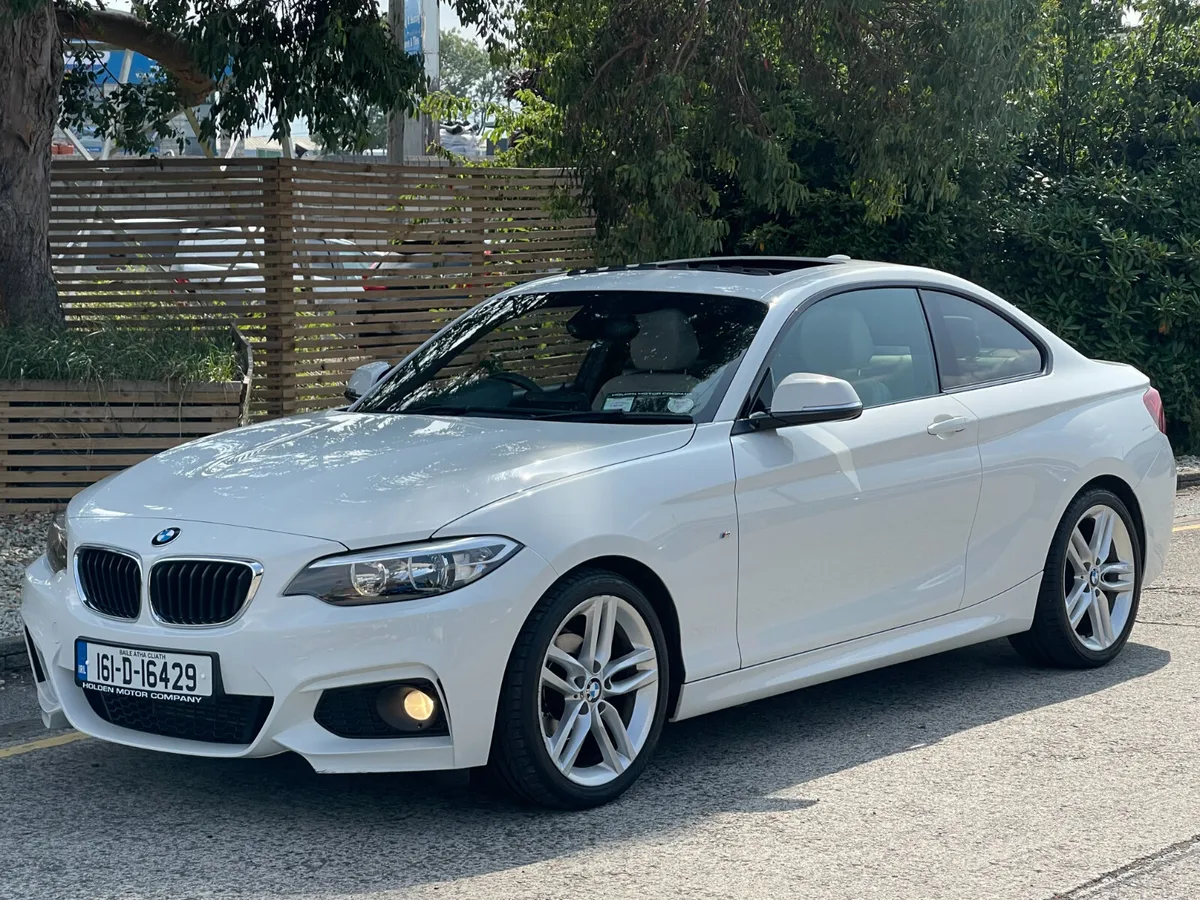 2016 BMW 2-Series..LOW MILES..SUNROOF..2 KEYS - Image 2