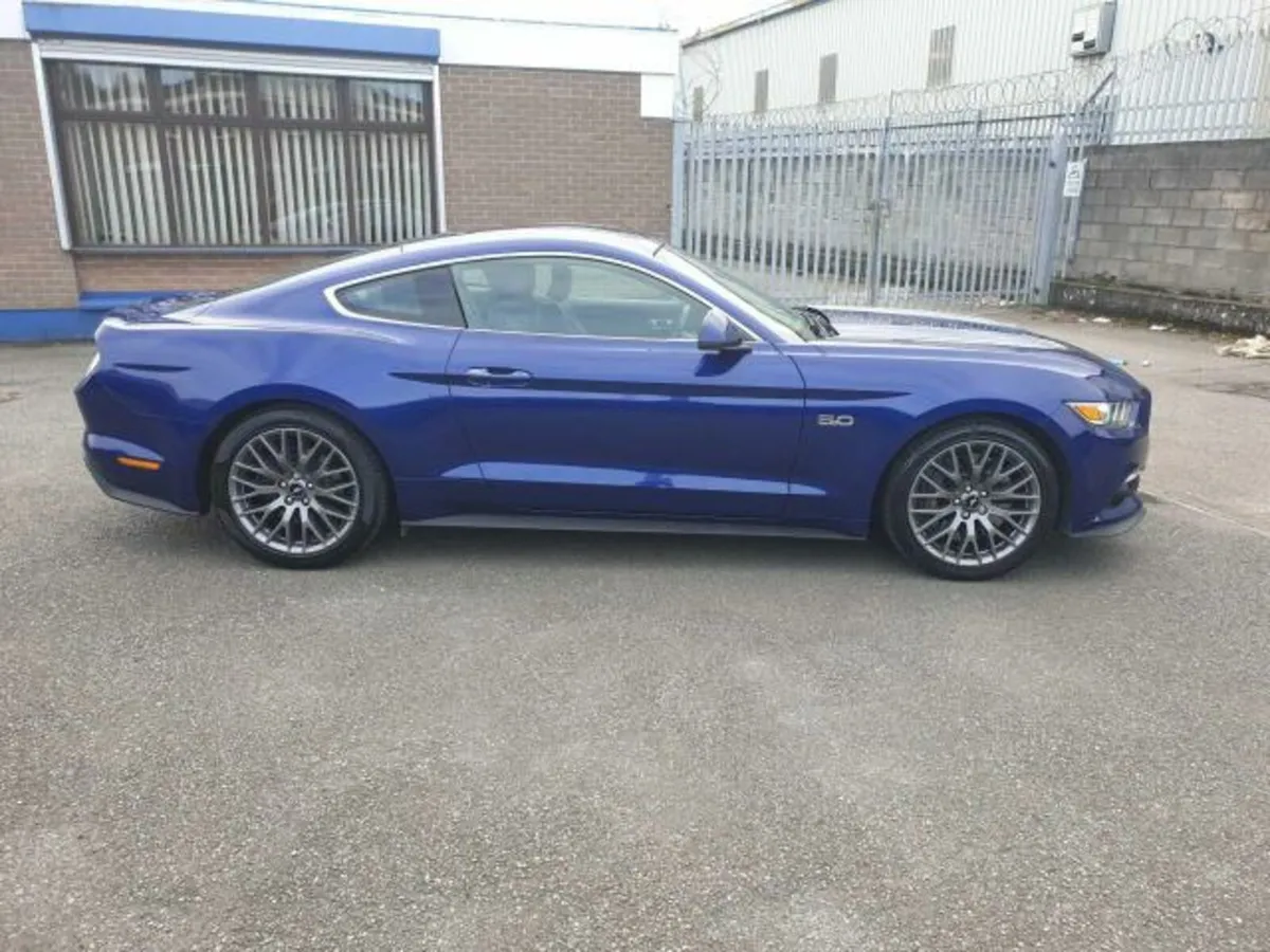 Ford Mustang Fastback 5.0 V8 GT/// CUSTOM PACK// D - Image 4
