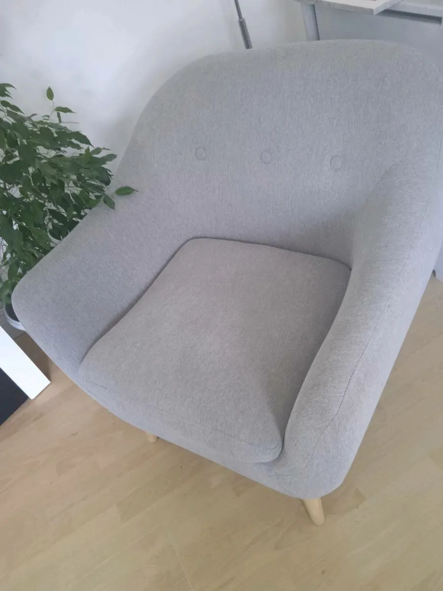 Armchair - Image 1