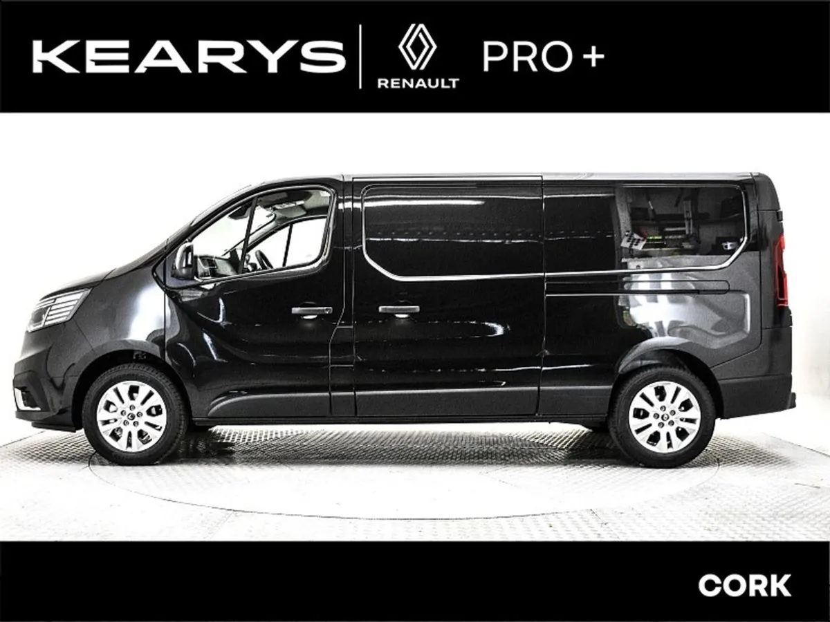 Renault Trafic Ll30 Blue dCi 130 Sport Panel Van - Image 3