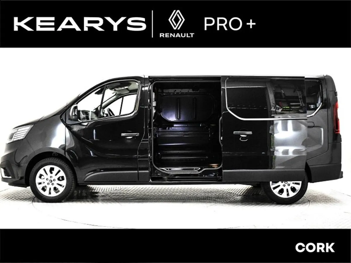 Renault Trafic Ll30 Blue dCi 130 Sport Panel Van - Image 4