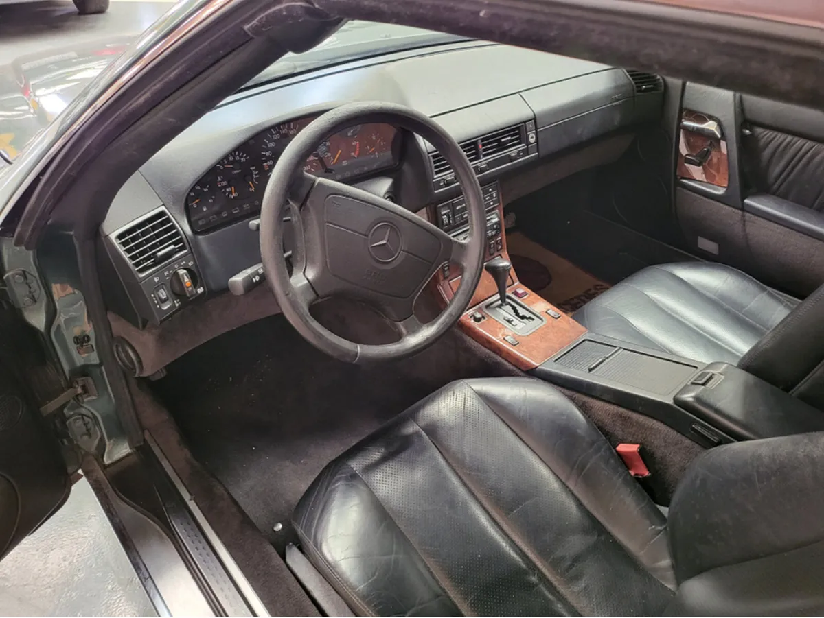 Mercedes-Benz SL-Class 500 SL LOW MILEAGE LEFT HAN - Image 3