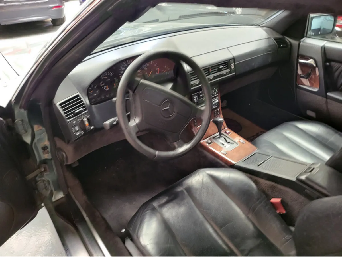 Mercedes-Benz SL-Class 500 SL LOW MILEAGE LEFT HAN - Image 4