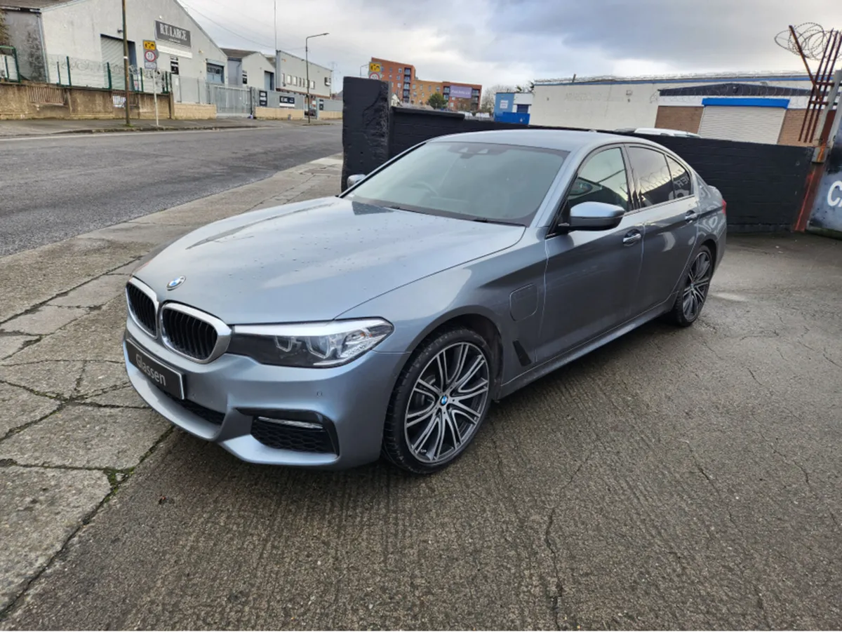 BMW 5-Series M SPORT 530E AUTO SALOON // STUNNING - Image 2