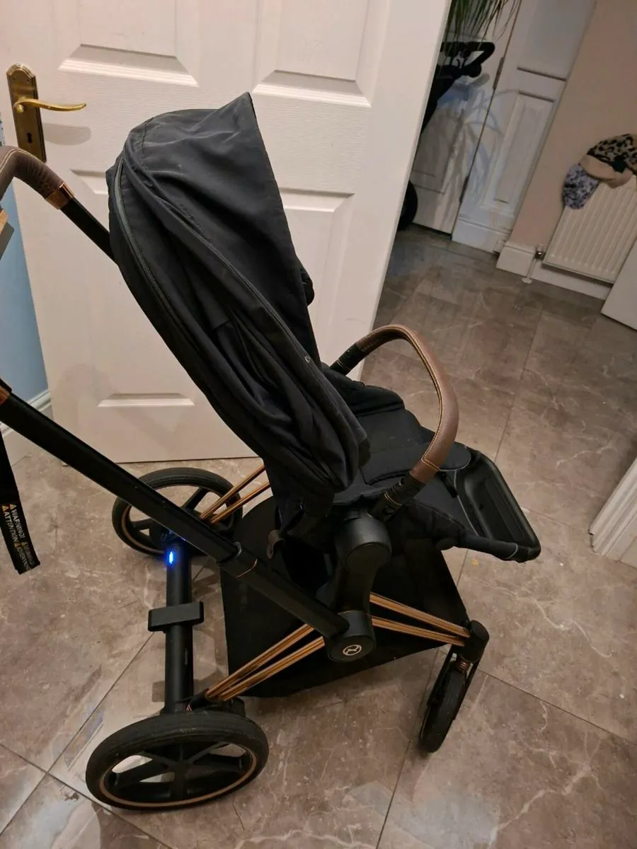 Cybex e-Priam  buggy - Image 2