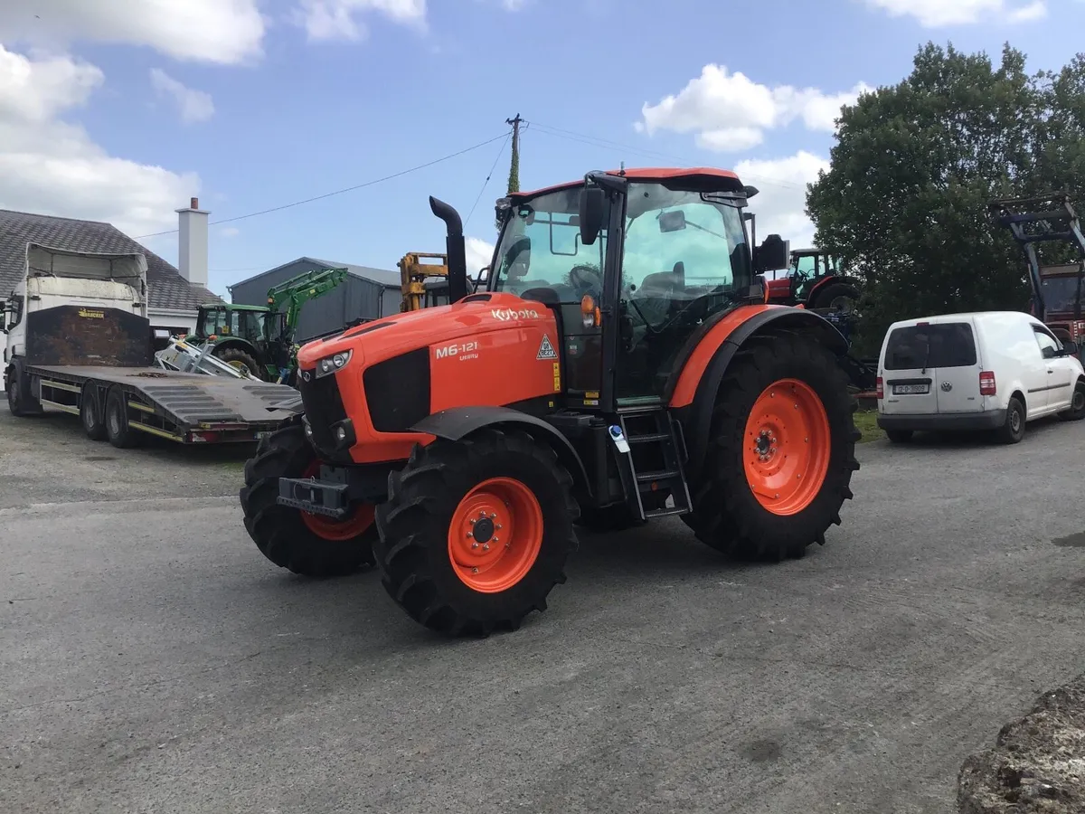 Kubota M6-121 Utility Tractor - Image 1