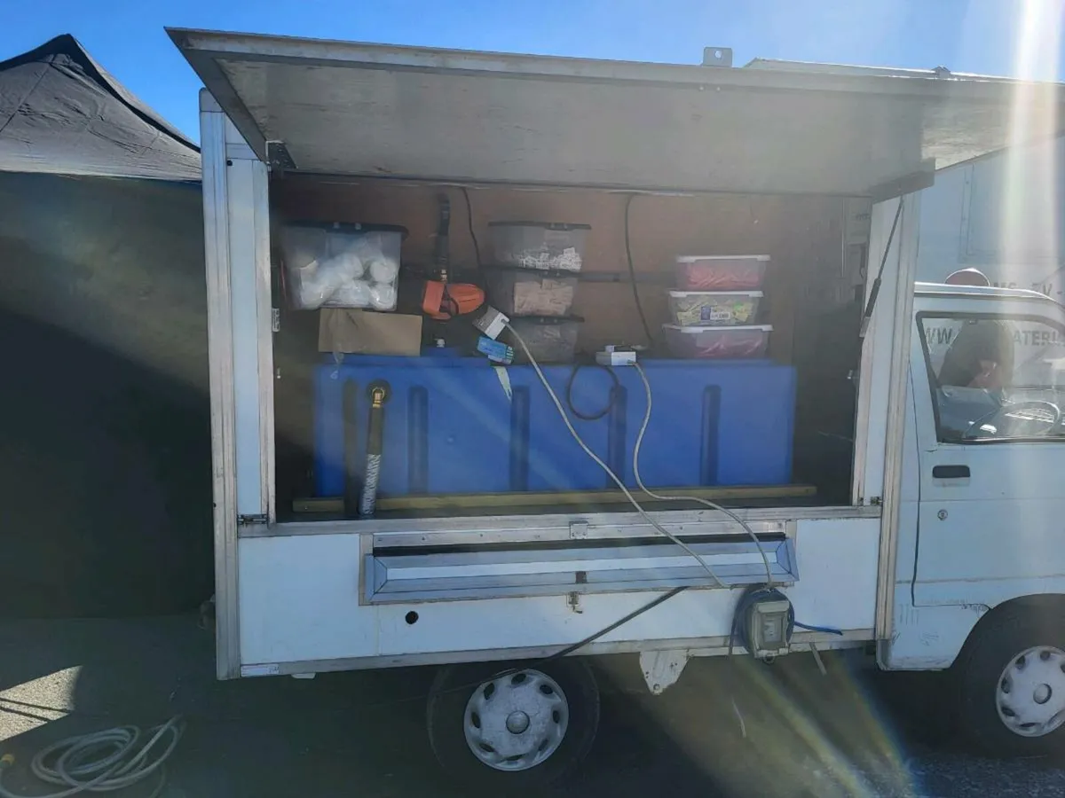 Coffee truck piaggo porter - Image 2