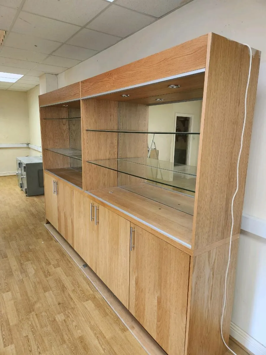 Wooden display cabinet - Image 2