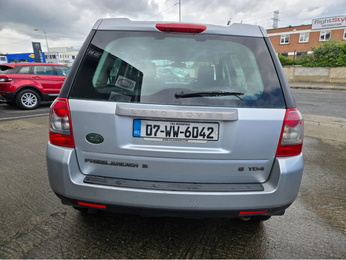 Land Rover Freelander 2 S TD4 2.2// AUTOMATIC// CL - Image 2