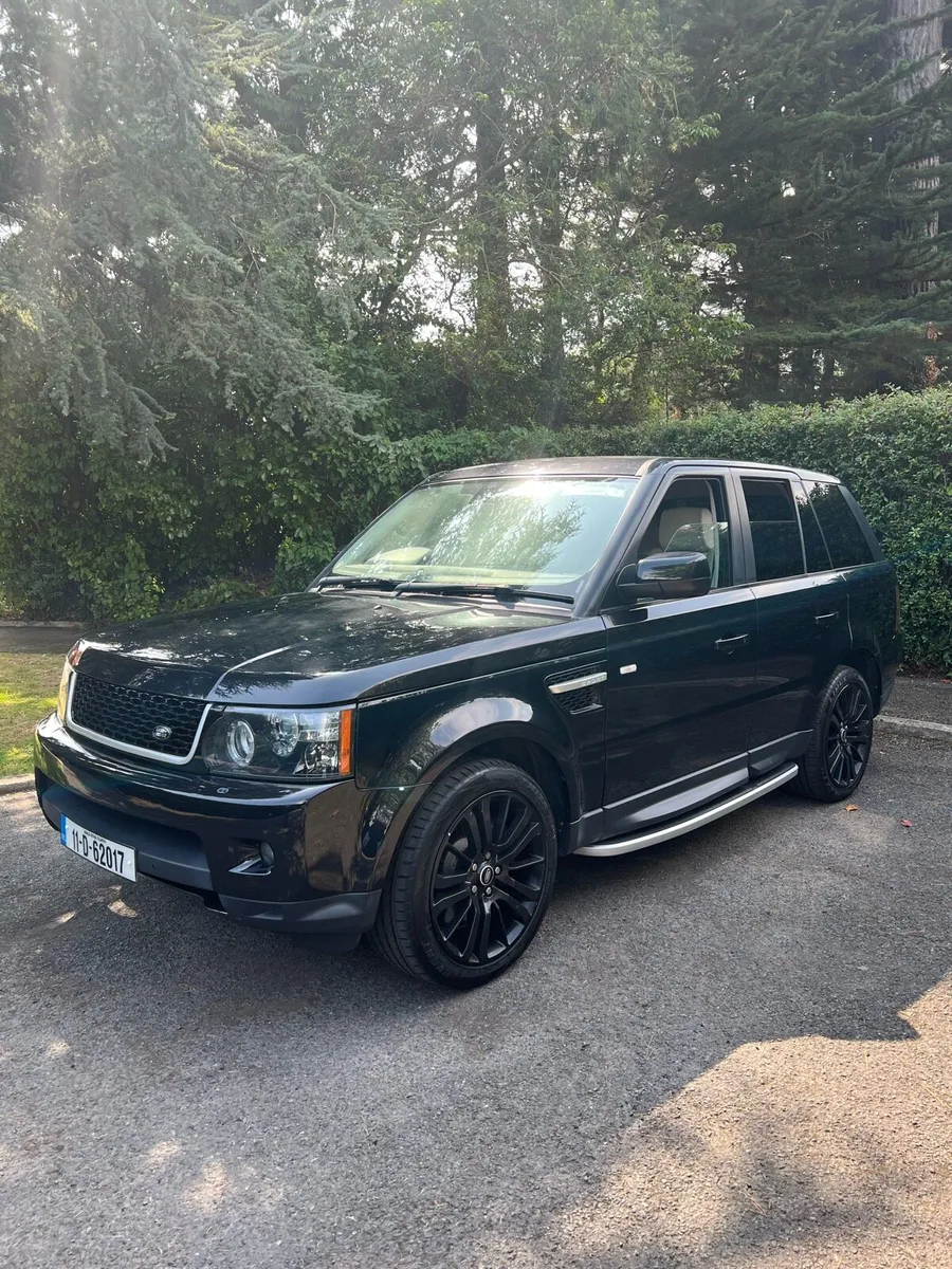 Range Rover Sport HSE Luxury (low mileage) - Image 1