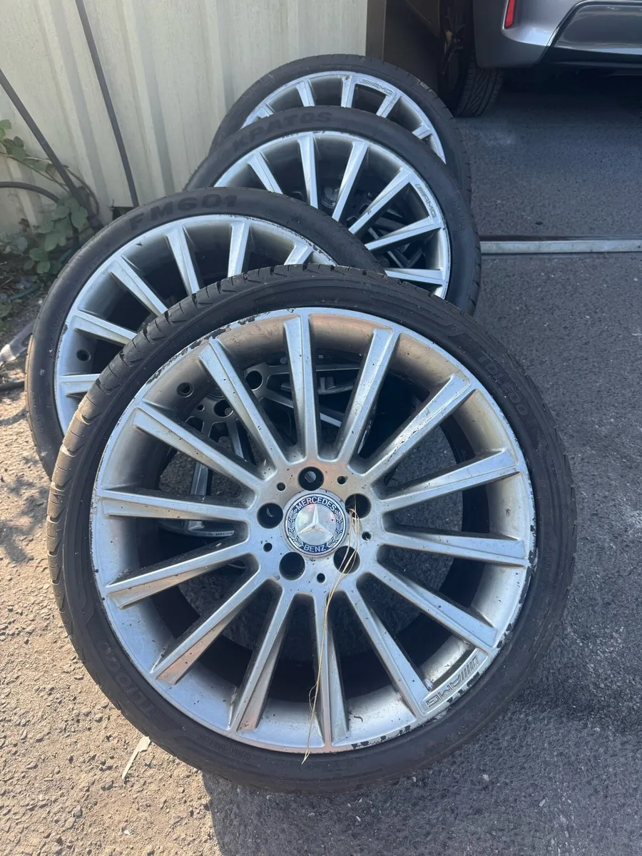 Mercedes Twist 19” Alloy Wheels Genuine - Image 1