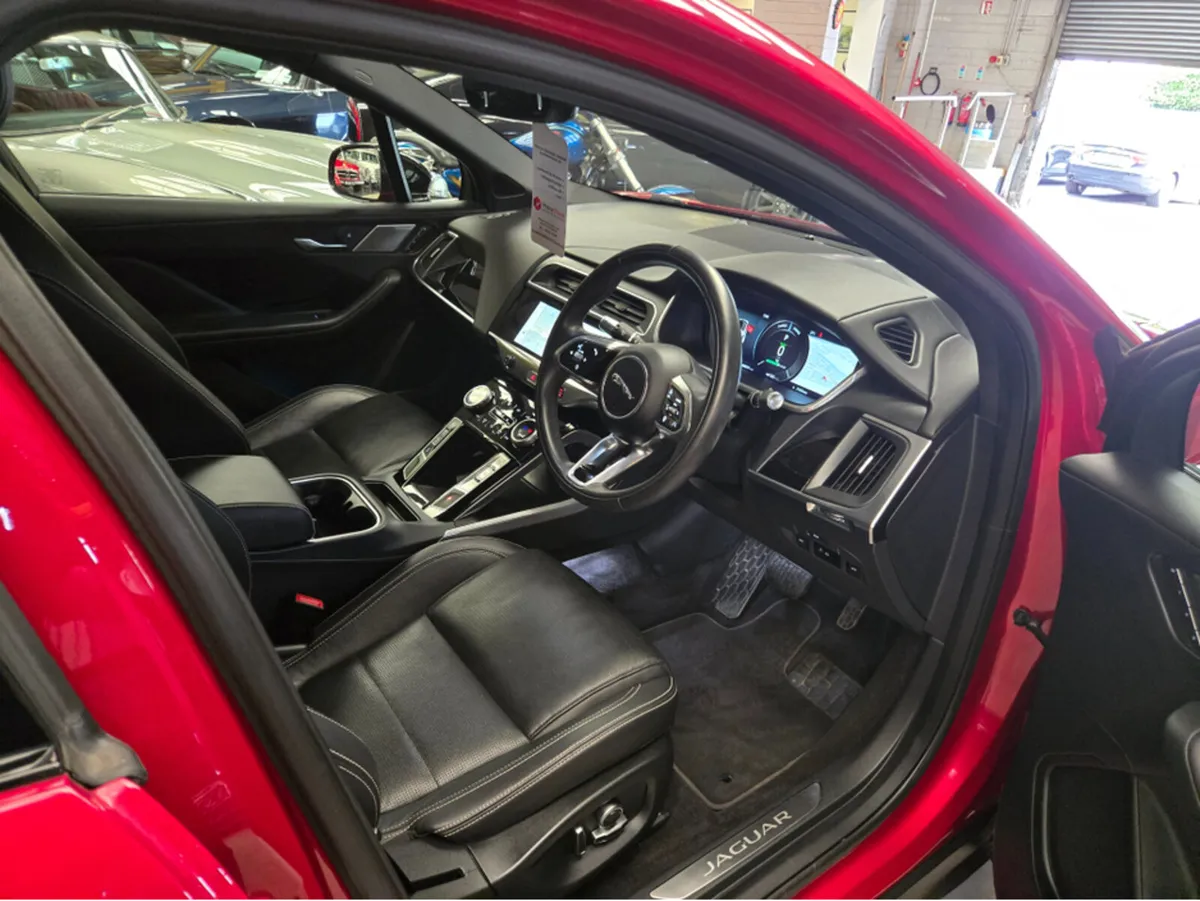 Jaguar I-Pace BLACK EDITION400PS STUNNING CAR// FU - Image 2