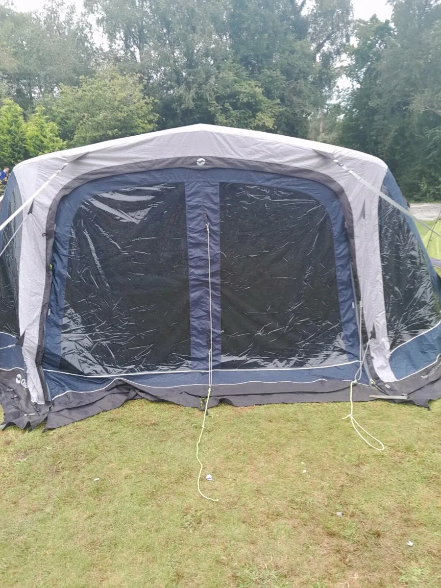 Tent - Image 1