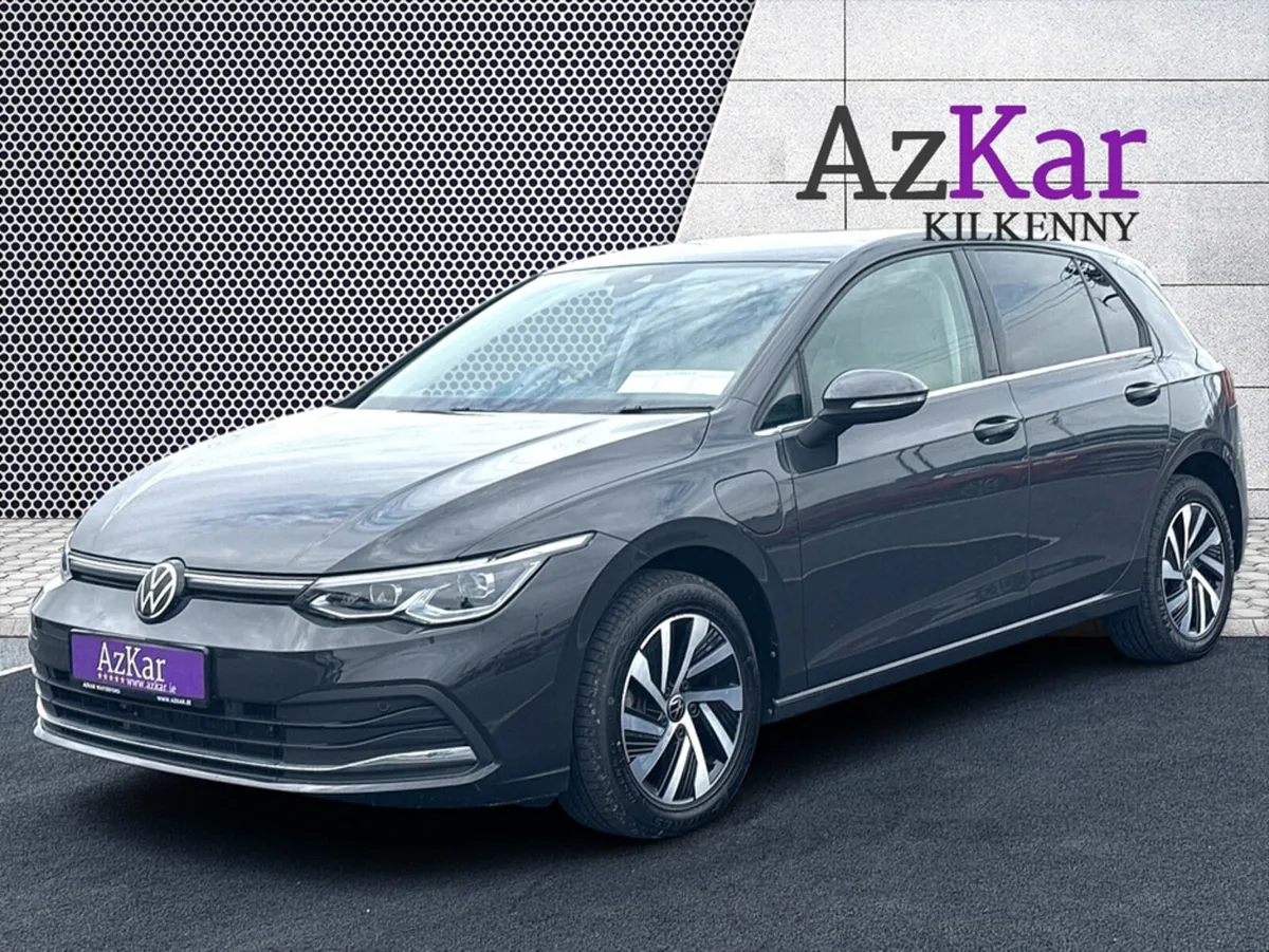 Volkswagen Golf 2023 STYLE AUTOMATIC  1,4  TSI  PL - Image 3