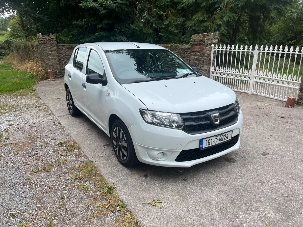 LOW KMS DACIA SANDERO PETROL 1.0 - Image 2