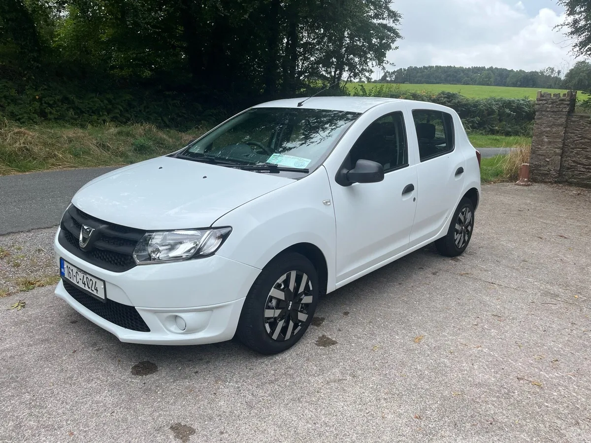 LOW KMS DACIA SANDERO PETROL 1.0 - Image 4