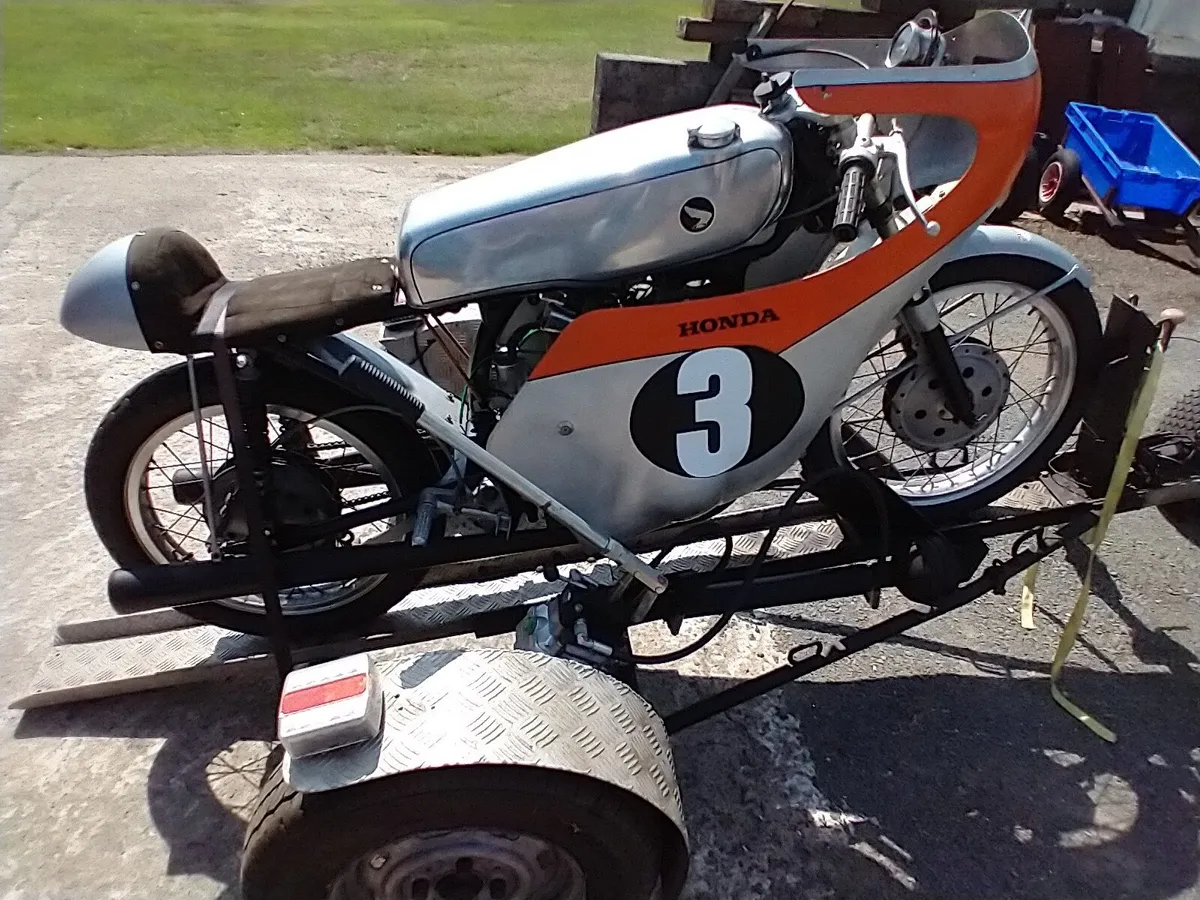 1963 Honda CR93 Replica - Image 2